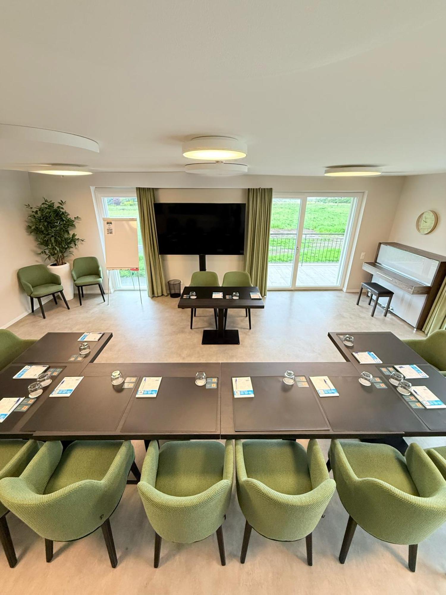 Alp Art Hotel Monthey Collombey-Muraz Extérieur photo