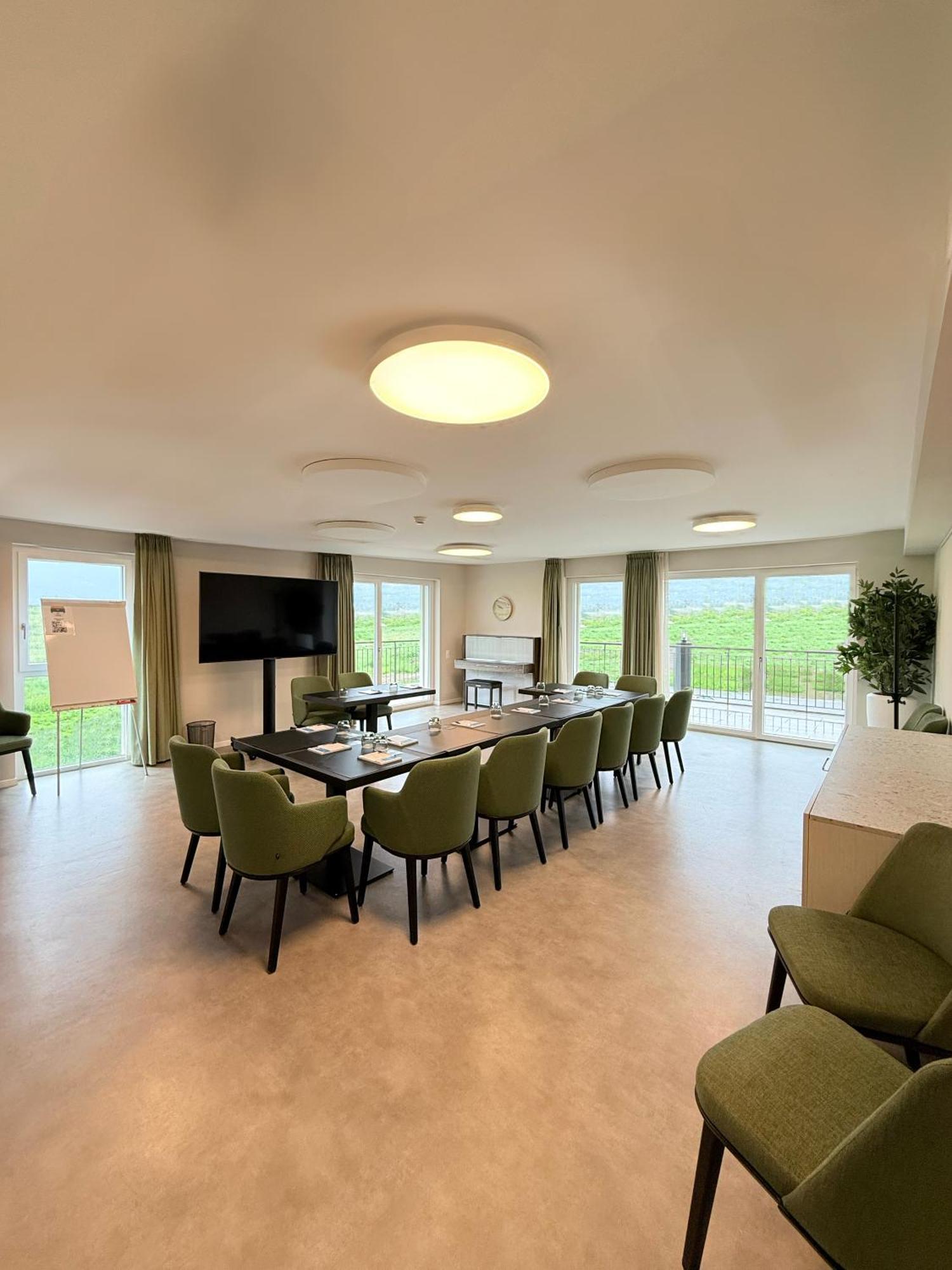 Alp Art Hotel Monthey Collombey-Muraz Extérieur photo